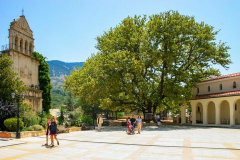 Kefalonia highlights private bus tour 3