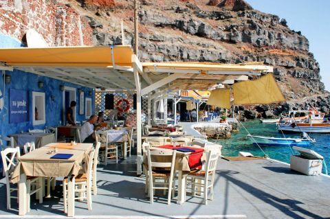 Swim or dinner at Ammoudi Bay