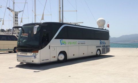 Highlight Bus Tour with Swim Stop At Apollonas 3