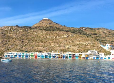 Milos and Poliegos Island Cruise with Lunch 3