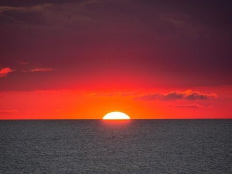 Golden glow private sunset tour around Paros 1