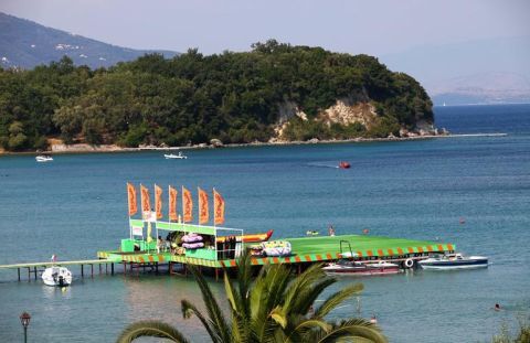 Parasailing in Corfu 3
