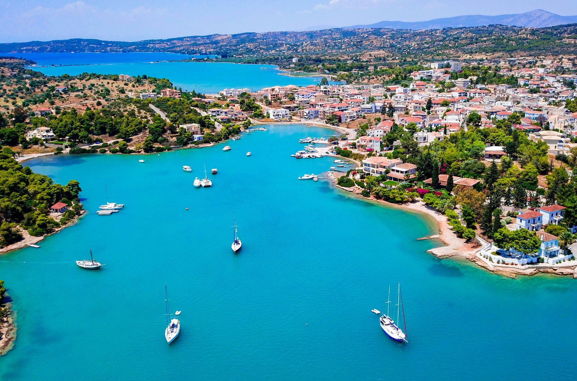 Porto Heli: Town