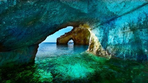 Private Tour of Navagio Shipwreck Beach and the Blue Caves 3