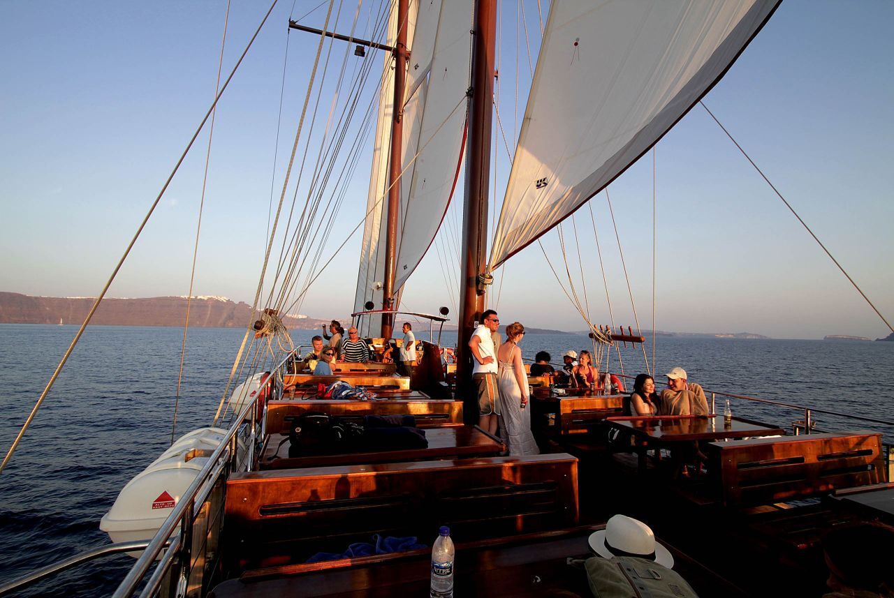 Boat tour to the volcano