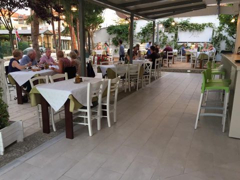 Avli Restaurant