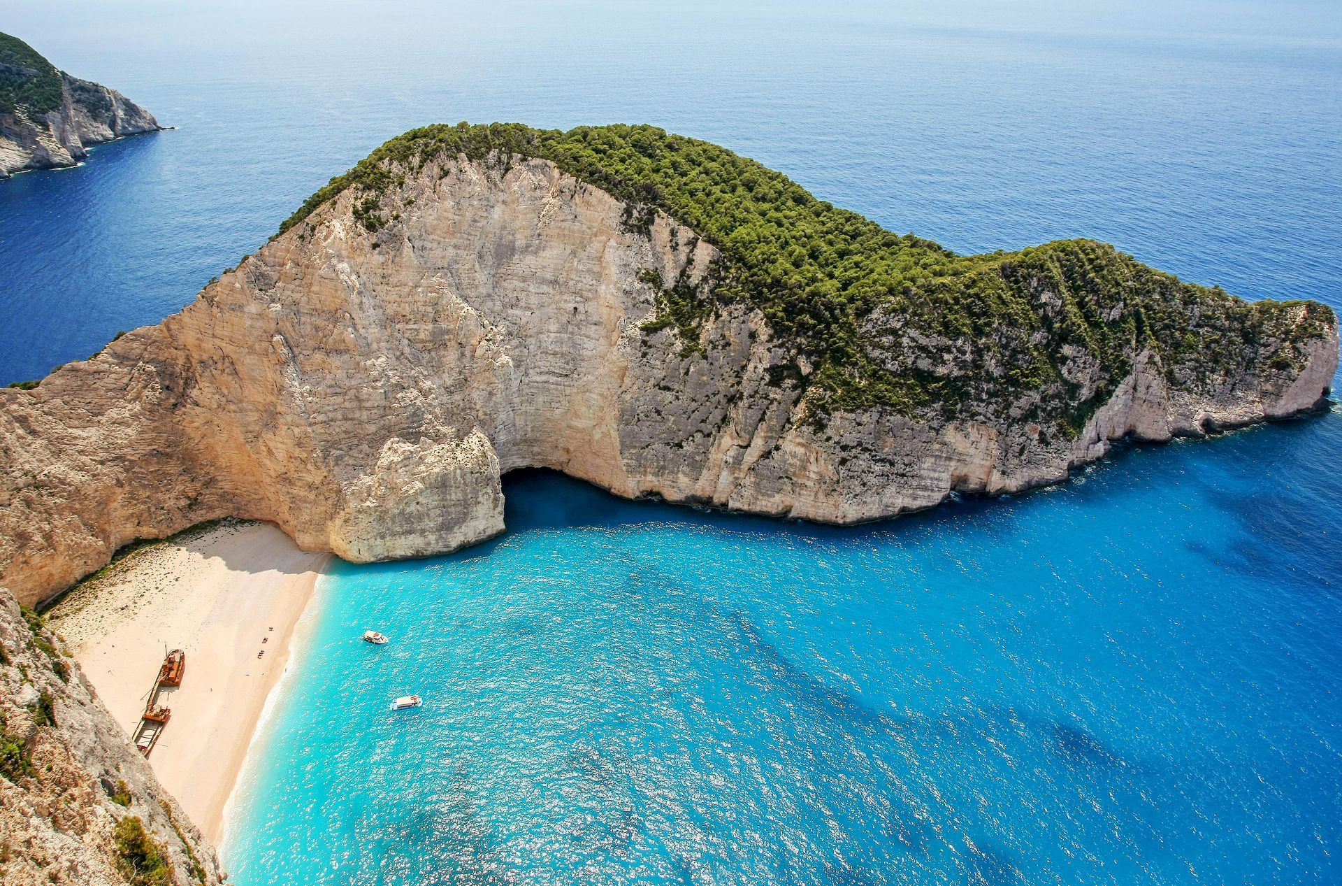 Zakynthos Greece: Navagio beach